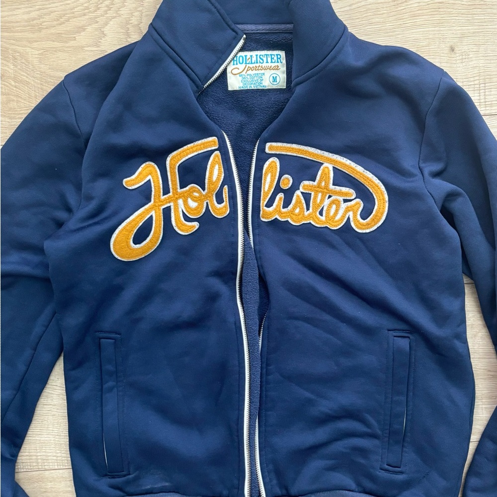 Vintage Y2K Hollister Navy Jacket with Gold Script Logo 2004 Hollister Zip Up